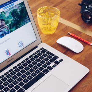 Can I Do Affiliate Marketing on Social Media? 46 Photo Social Media Ads