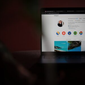 How Can I Stand out in the Competitive Affiliate Marketing Space? 10 Photo Unique content