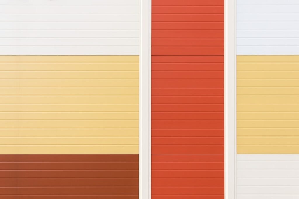 What's the Best Way to Promote Affiliate Products on Facebook Groups? 1 Photo Engaging infographic